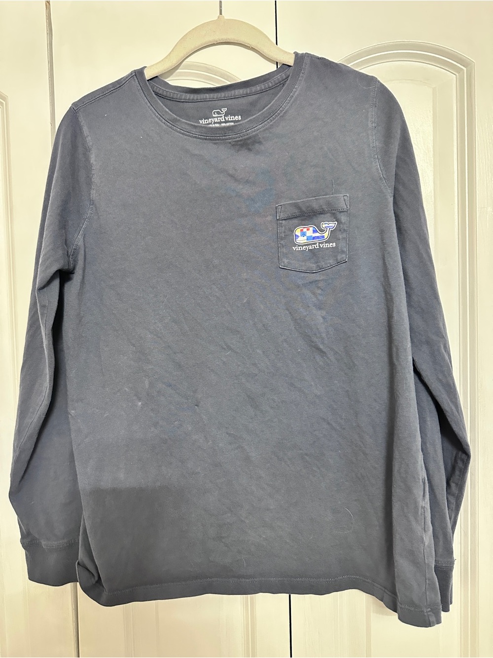 Vineyard Vines Men’s Long-Sleeve Pocket Tee in Slate Blue